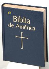 Biblia De America (Blue Hardcover) (Spanish)